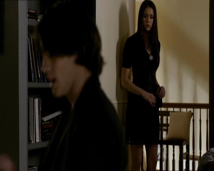 VampireDiariesWorld_dot_org-118UnderControl2044.jpg