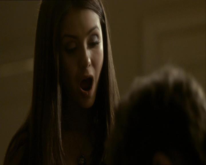 VampireDiariesWorld_dot_org-118UnderControl2143.jpg
