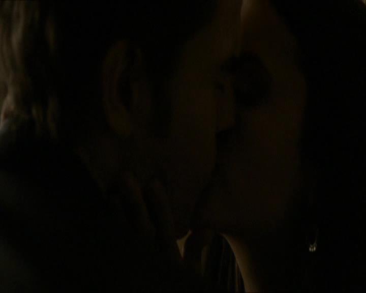 VampireDiariesWorld_dot_org-118UnderControl2168.jpg