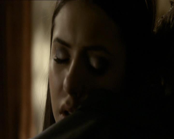 VampireDiariesWorld_dot_org-118UnderControl2174.jpg