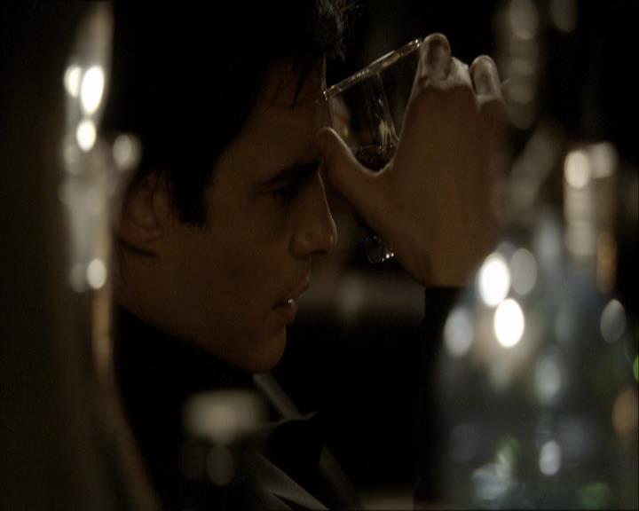 VampireDiariesWorld_dot_org-118UnderControl2200.jpg
