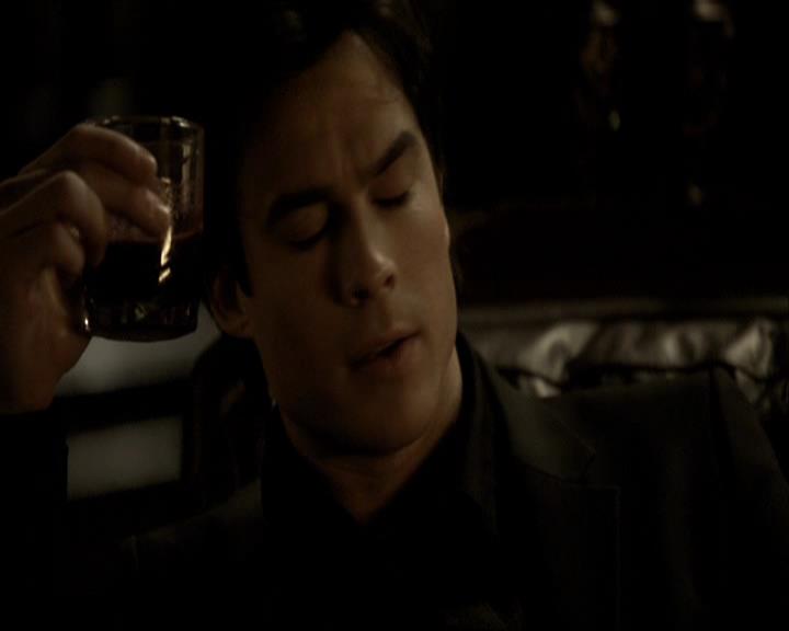 VampireDiariesWorld_dot_org-118UnderControl2205.jpg
