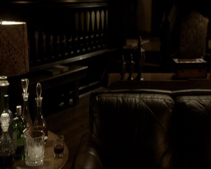VampireDiariesWorld_dot_org-118UnderControl2237.jpg