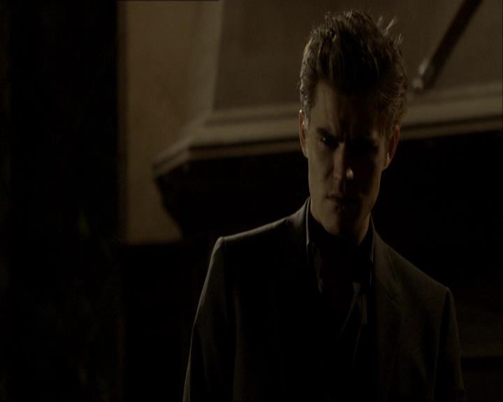 VampireDiariesWorld_dot_org-118UnderControl2241.jpg
