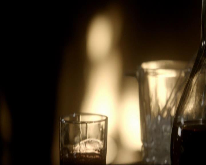 VampireDiariesWorld_dot_org-118UnderControl2246.jpg