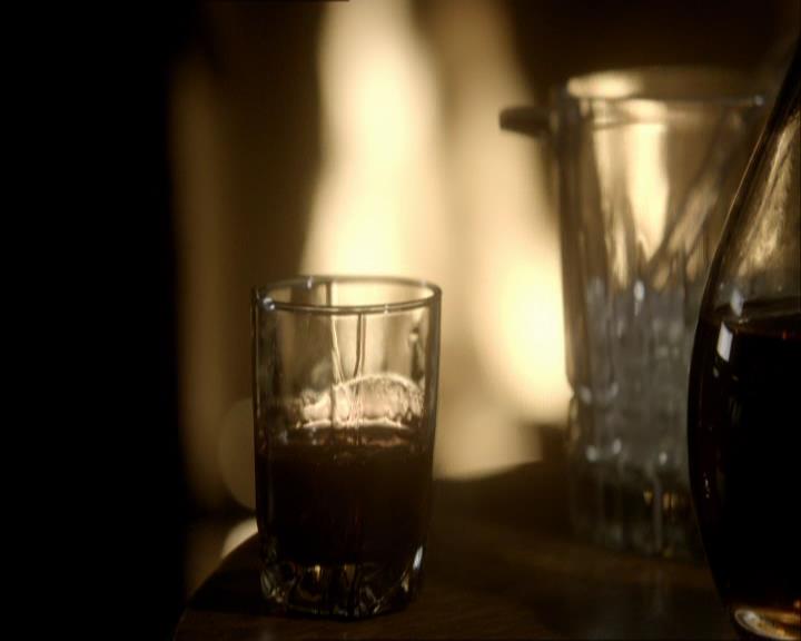 VampireDiariesWorld_dot_org-118UnderControl2247.jpg