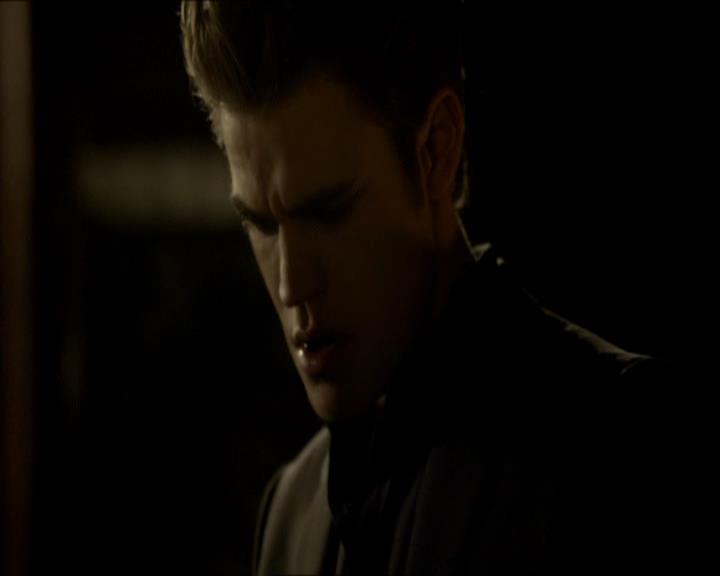 VampireDiariesWorld_dot_org-118UnderControl2248.jpg