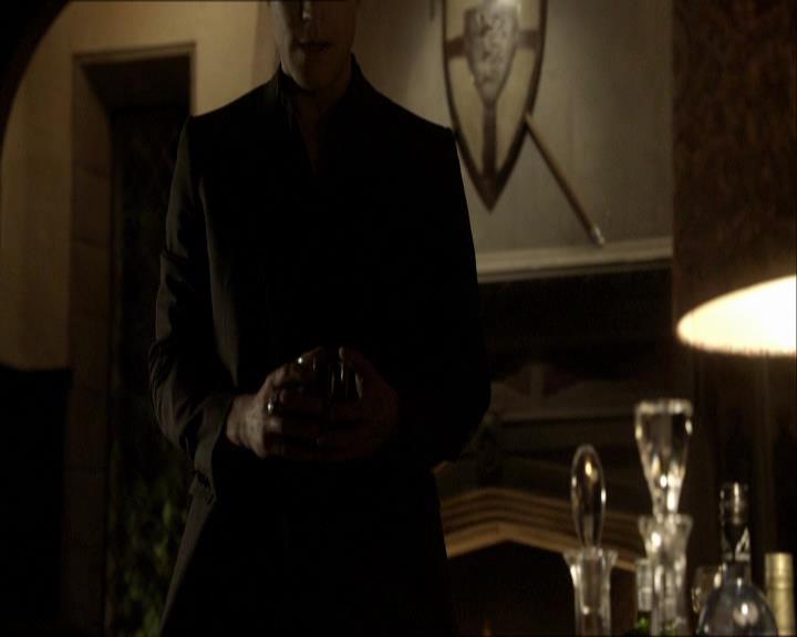 VampireDiariesWorld_dot_org-118UnderControl2256.jpg