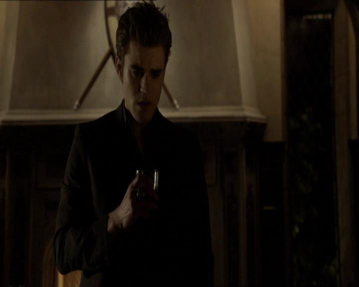 VampireDiariesWorld_dot_org-118UnderControl2264.jpg