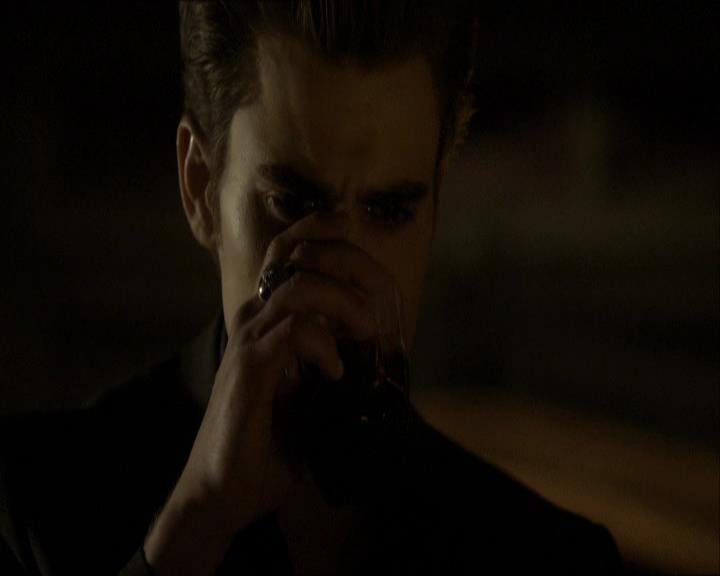 VampireDiariesWorld_dot_org-118UnderControl2271.jpg