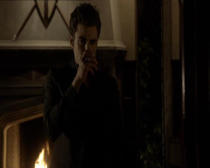 VampireDiariesWorld_dot_org-118UnderControl2272.jpg