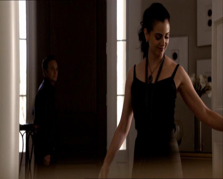 VampireDiariesWorld_dot_org-121Isobel1300.jpg