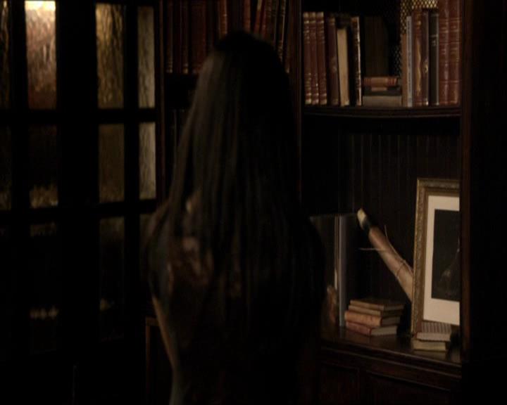 VampireDiariesWorld_dot_org-121Isobel1446.jpg