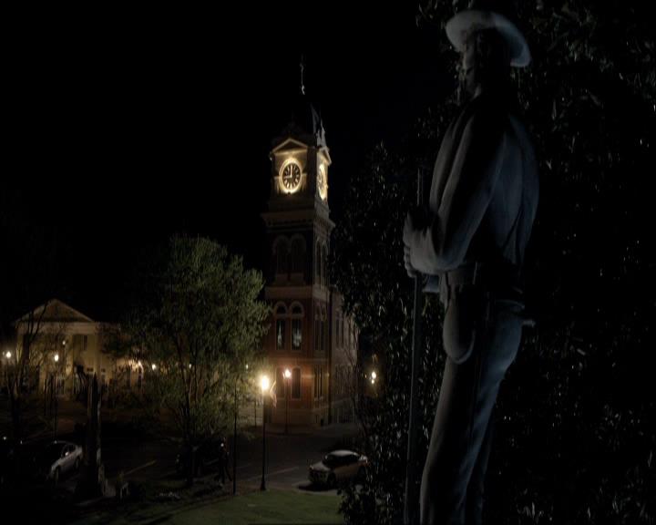 VampireDiariesWorld_dot_org-121Isobel1613.jpg