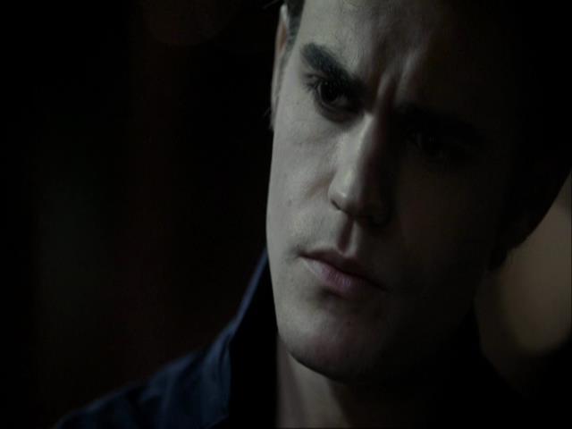 VampireDiariesWorld_dot_org-122FoundersDay1977.jpg