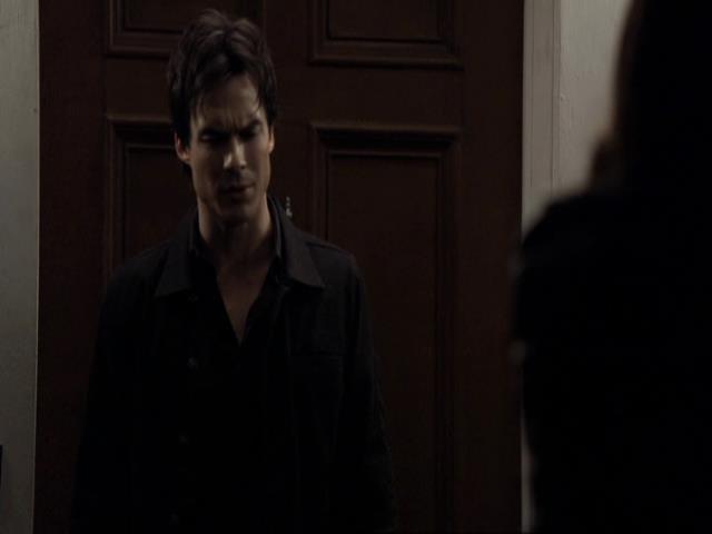 VampireDiariesWorld_dot_org-122FoundersDay1996.jpg