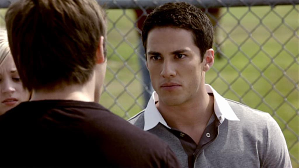 VampireDiariesWorld-dot-org_TVD-S1-SpecialFeatures_ANewBreedOfVampires_Captures00330.jpg