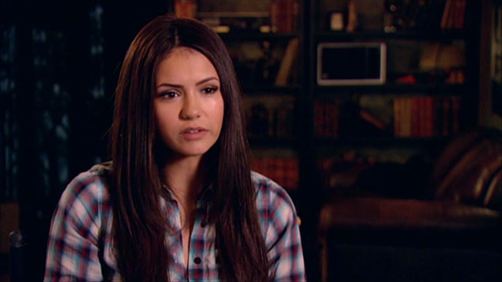 VampireDiariesWorld-dot-org_TVD-S1-SpecialFeatures_ANewBreedOfVampires_Captures00718.jpg