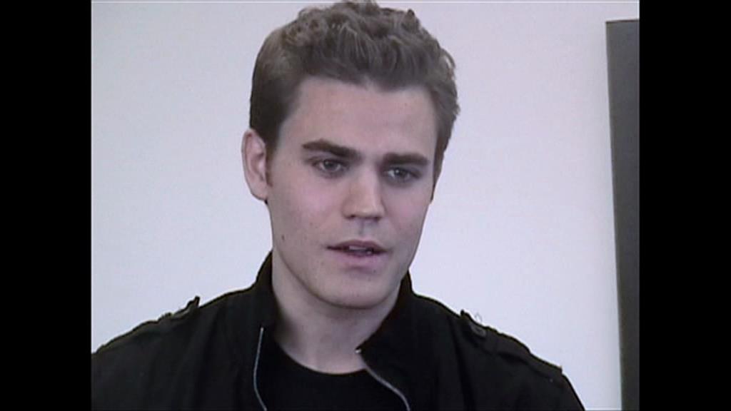VampireDiariesWorld-dot-org_TVD-S1-SpecialFeatures_ANewBreedOfVampires_Captures00738.jpg