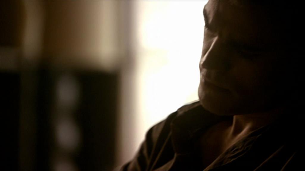 VampireDiariesWorld-dot-org_TVD-S1-SpecialFeatures_IntoMysticFalls_Captures00029.jpg