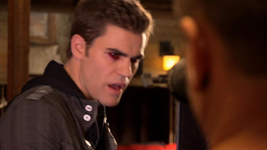 VampireDiariesWorld-dot-org_TVD-S1-SpecialFeatures_IntoMysticFalls_Captures00770.jpg