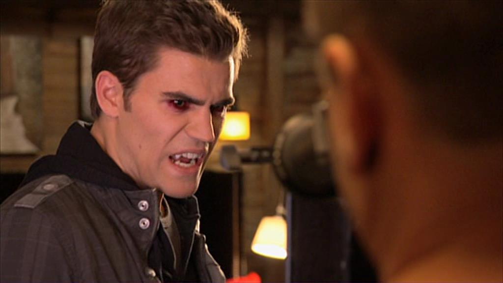 VampireDiariesWorld-dot-org_TVD-S1-SpecialFeatures_IntoMysticFalls_Captures00776.jpg