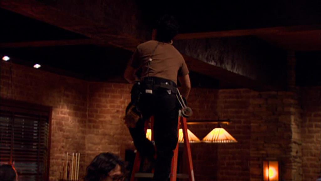 VampireDiariesWorld-dot-org_TVD-S1-SpecialFeatures_IntoMysticFalls_Captures01343.jpg