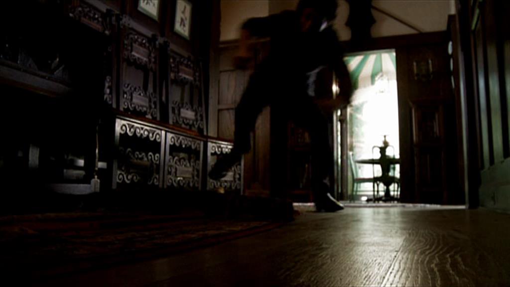 VampireDiariesWorld-dot-org_TVD-S1-SpecialFeatures_IntoMysticFalls_Captures01391.jpg