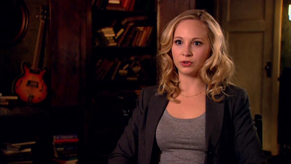 VampireDiariesWorld-dot-org_TVD-S1-SpecialFeatures_IntoMysticFalls_Captures01510.jpg