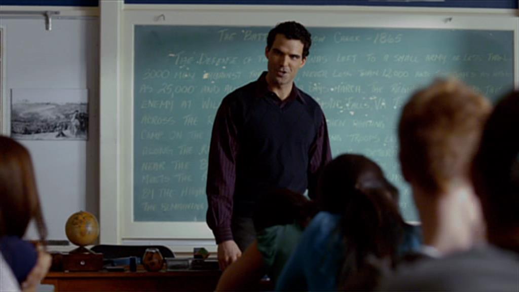 VampireDiariesWorld-dot-org_TVD-S1-SpecialFeatures_Vampires101_Captures00013.jpg