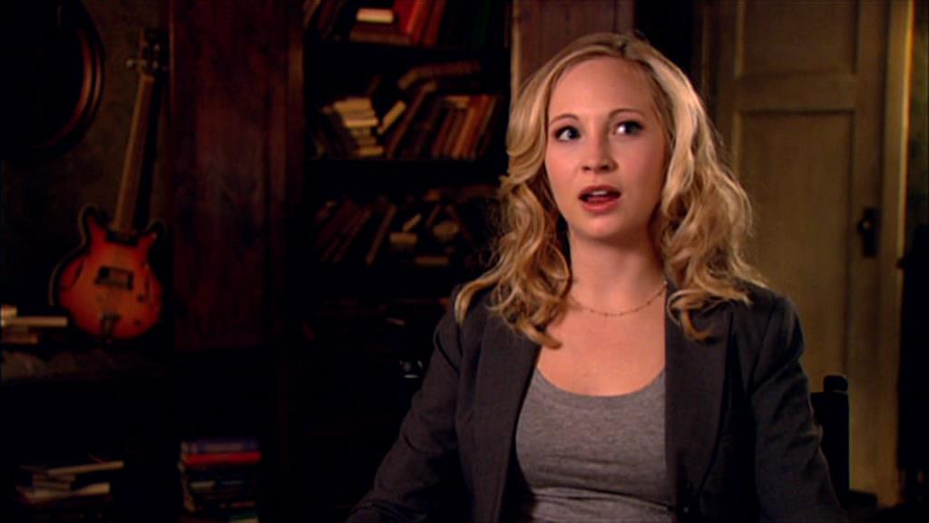 VampireDiariesWorld-dot-org_TVD-S1-SpecialFeatures_Vampires101_Captures00040.jpg