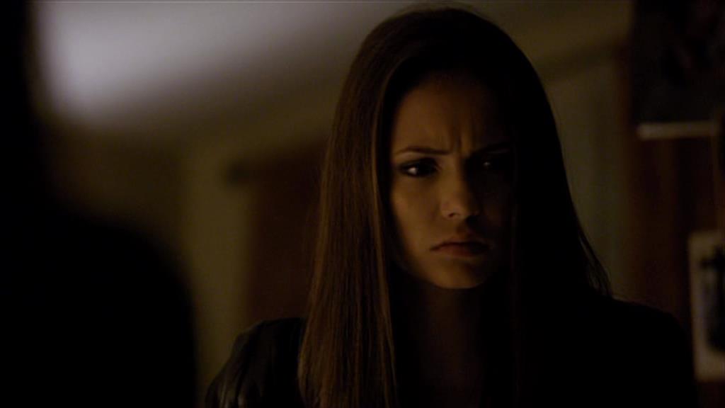 VampireDiariesWorld-dot-org_TVD-S1-SpecialFeatures_WhenVampireDontSuck_Captures00032.jpg