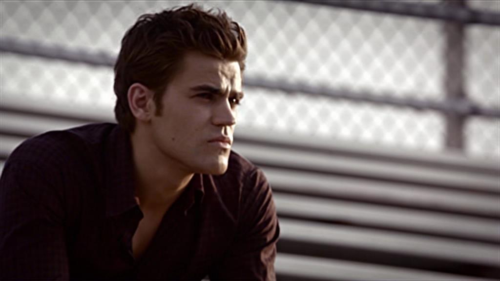 VampireDiariesWorld-dot-org_TVD-S1-SpecialFeatures_WhenVampireDontSuck_Captures00562.jpg