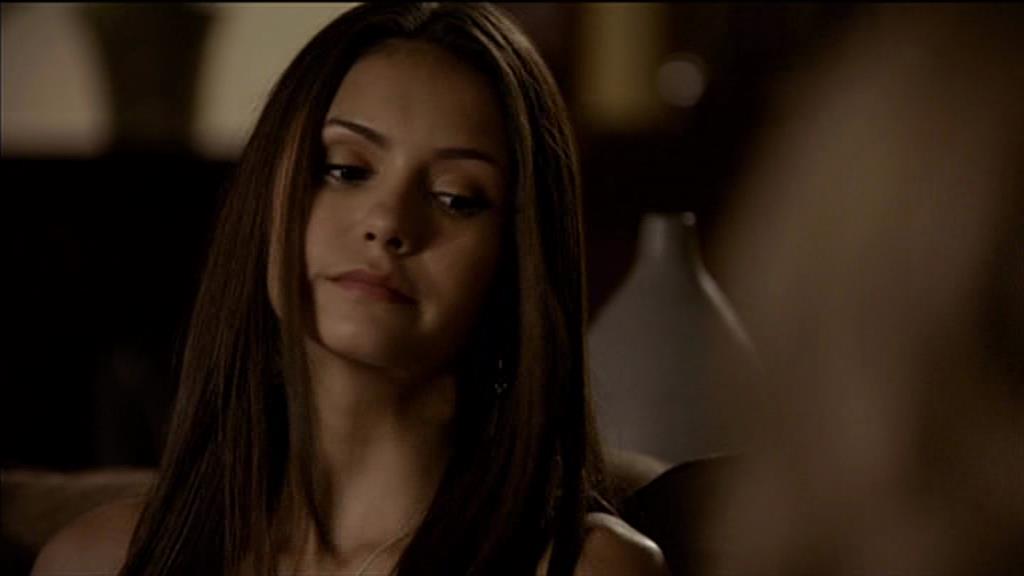 VampireDiariesWorld-dot-org_TVD-S1-SpecialFeatures_WhenVampireDontSuck_Captures00611.jpg