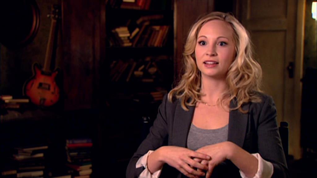 VampireDiariesWorld-dot-org_TVD-S1-SpecialFeatures_WhenVampireDontSuck_Captures00924.jpg