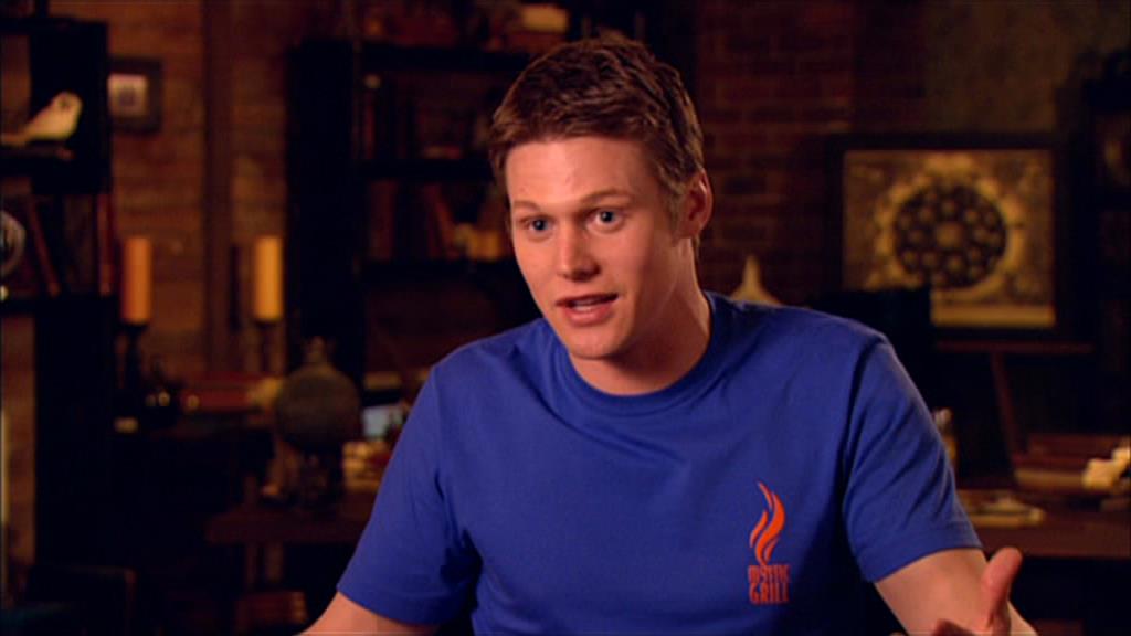 VampireDiariesWorld-dot-org_TVD-S1-SpecialFeatures_WhenVampireDontSuck_Captures01077.jpg VampireDiariesWorld-dot-org_TVD-S1-SpecialFeatures_WhenVampireDontSuck_Captures01077.jpg