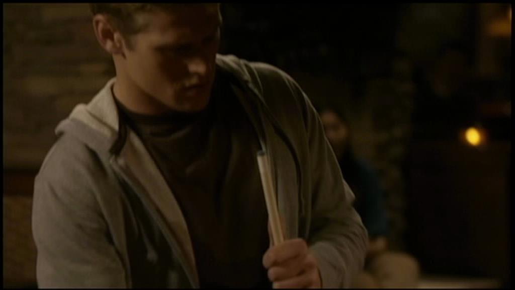 VampireDiariesWorld-dot-org_TVD-S1-UnairedScenes1x02_Captures00008.jpg
