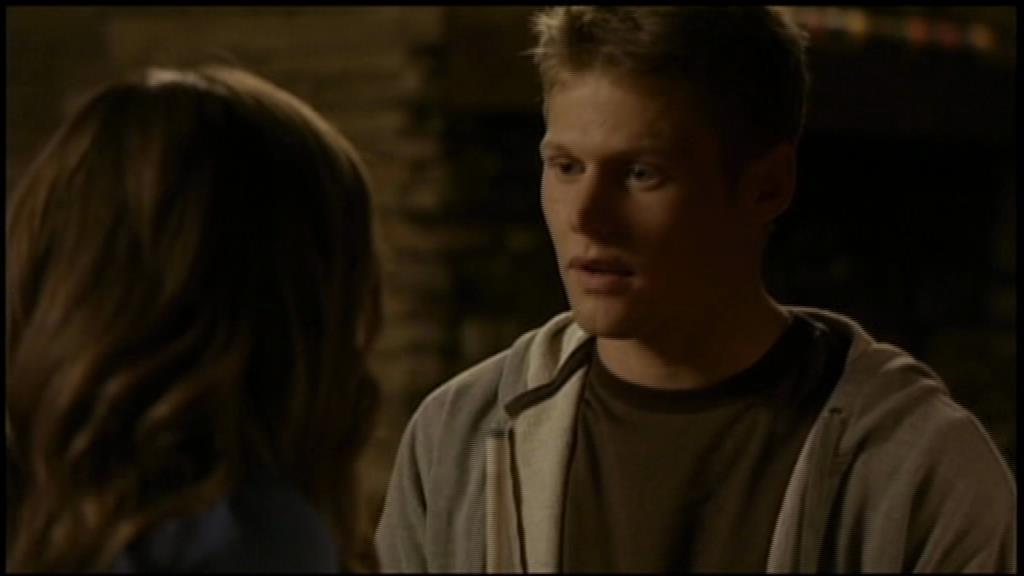 VampireDiariesWorld-dot-org_TVD-S1-UnairedScenes1x02_Captures00029.jpg