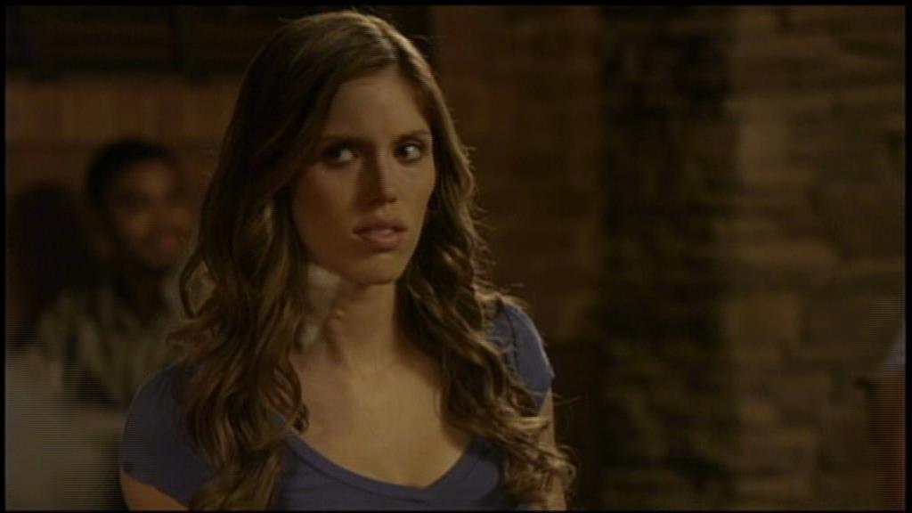 VampireDiariesWorld-dot-org_TVD-S1-UnairedScenes1x02_Captures00072.jpg