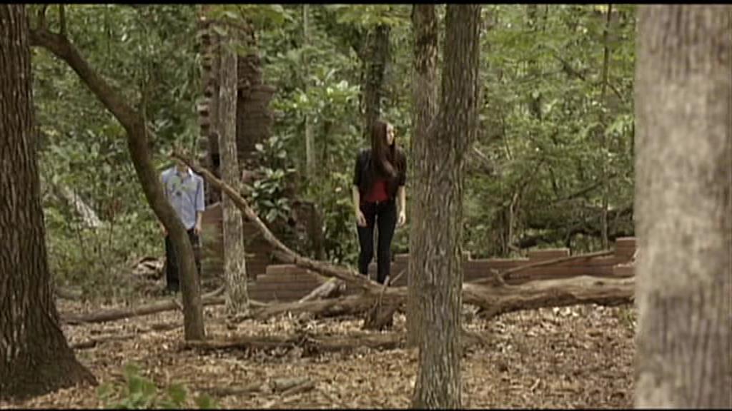 VampireDiariesWorld-dot-org_TVD-S1-UnairedScenes1x05_Captures00009.jpg
