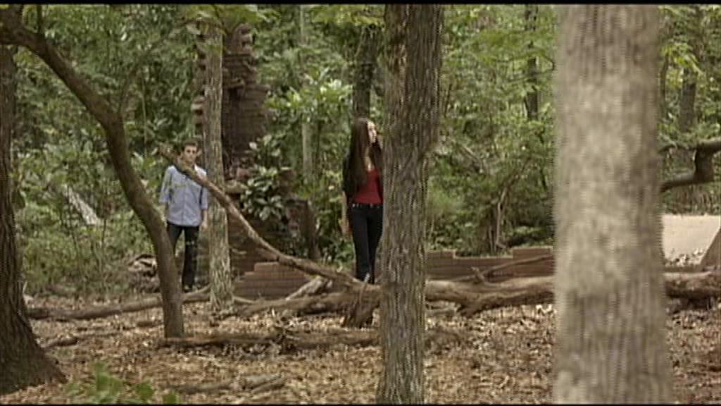 VampireDiariesWorld-dot-org_TVD-S1-UnairedScenes1x05_Captures00010.jpg