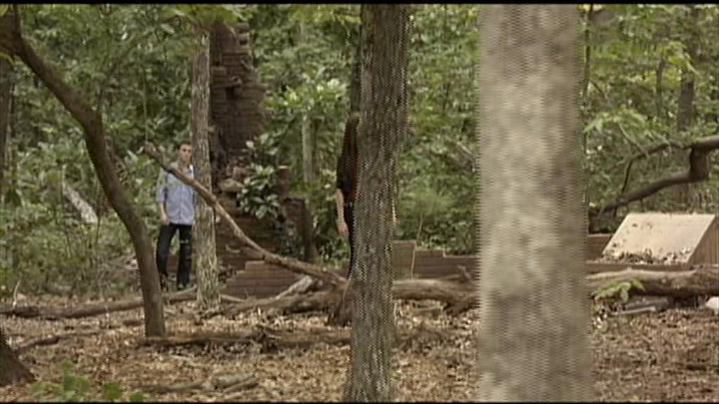 VampireDiariesWorld-dot-org_TVD-S1-UnairedScenes1x05_Captures00011.jpg