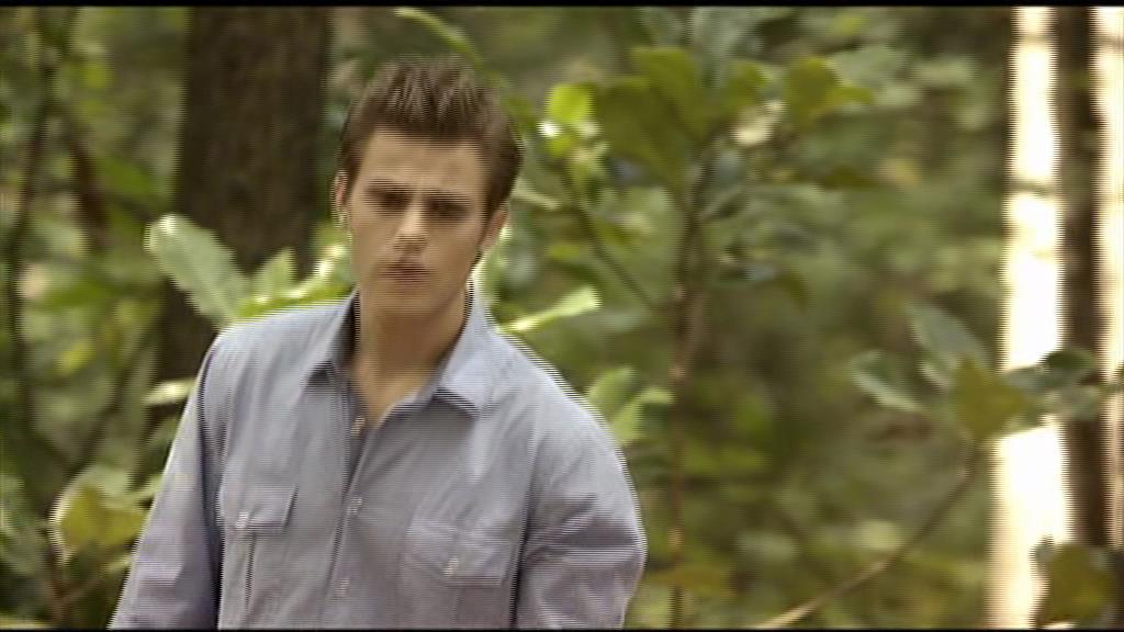 VampireDiariesWorld-dot-org_TVD-S1-UnairedScenes1x05_Captures00024.jpg