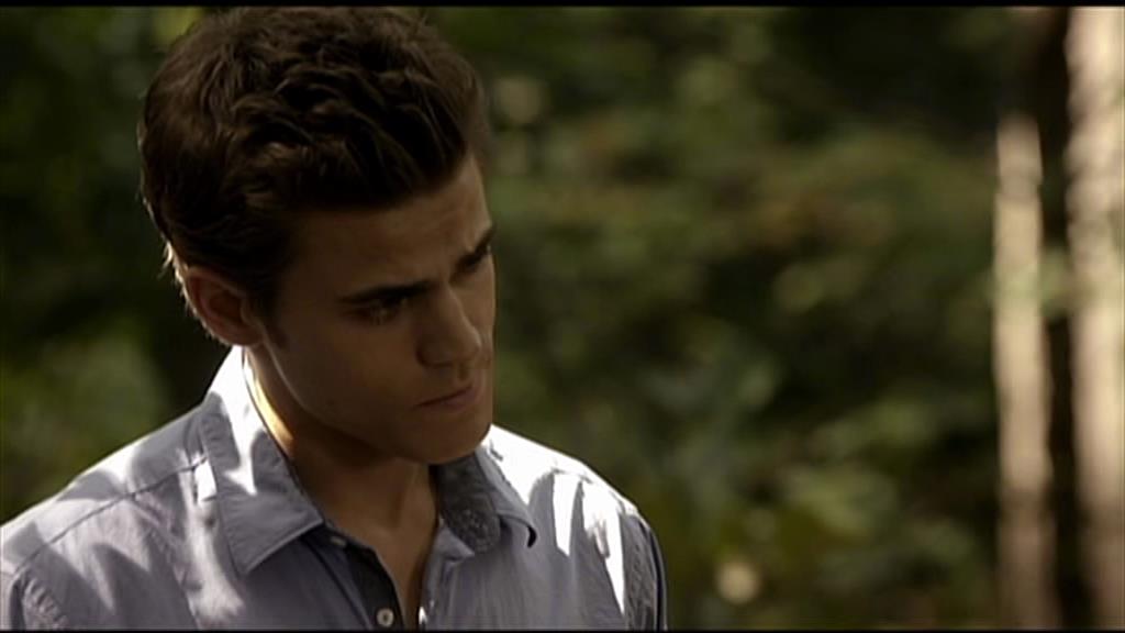 VampireDiariesWorld-dot-org_TVD-S1-UnairedScenes1x05_Captures00048.jpg
