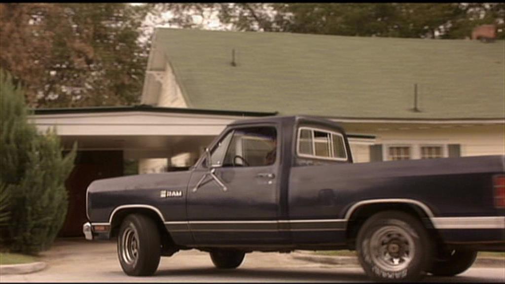 VampireDiariesWorld-dot-org_TVD-S1-UnairedScenes1x06_Captures00100.jpg