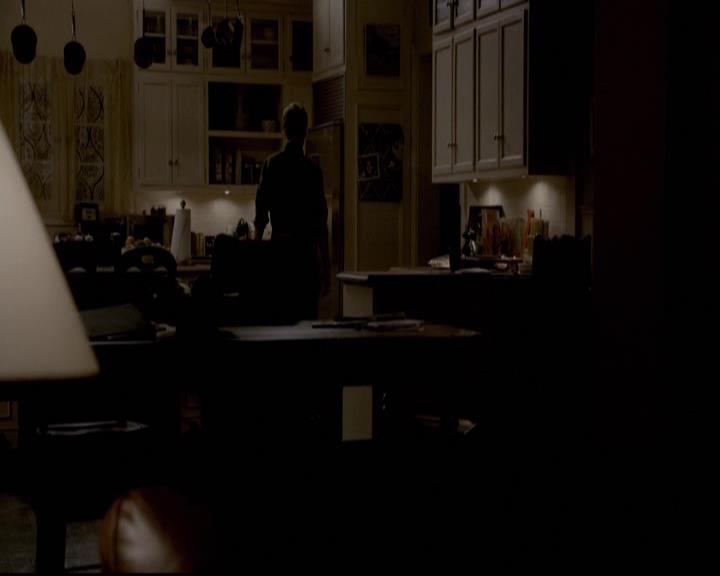 VampireDiariesWorld-dot-org_2x01TheReturn0000.jpg