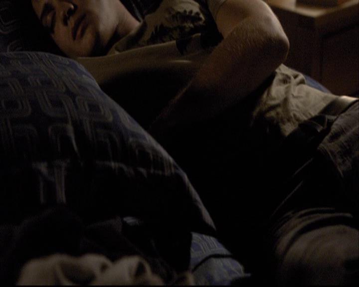 VampireDiariesWorld-dot-org_2x01TheReturn0027.jpg