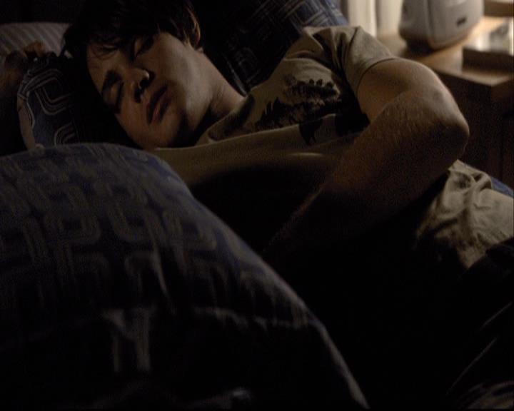 VampireDiariesWorld-dot-org_2x01TheReturn0028.jpg