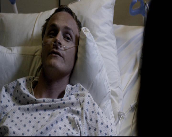 VampireDiariesWorld-dot-org_2x01TheReturn0807.jpg