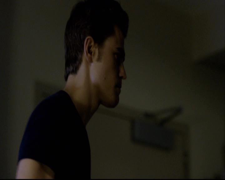 VampireDiariesWorld-dot-org_2x01TheReturn0827.jpg